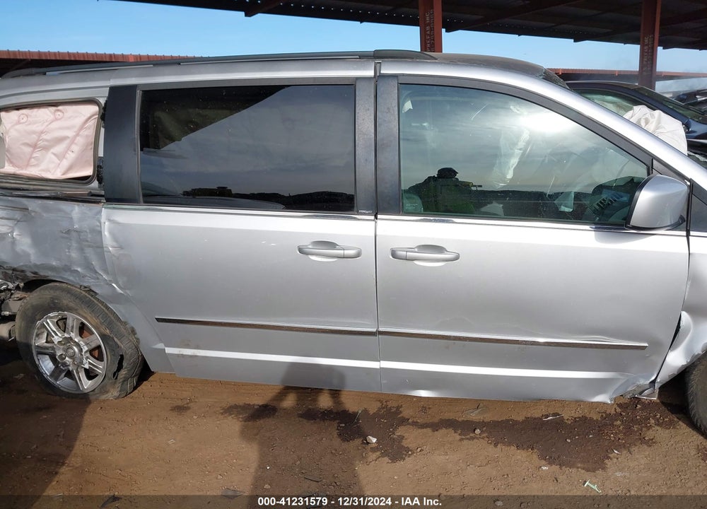 2010 CHRYSLER TOWN & COUNTRY TOURING VIN: 2A4RR5D16AR285043