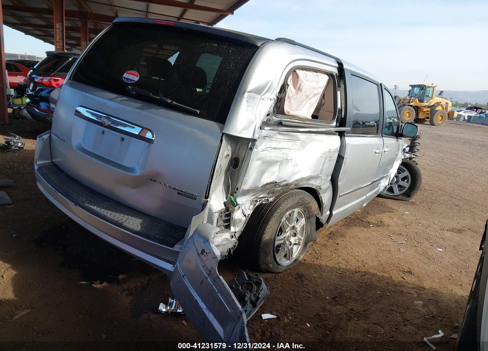 2010 CHRYSLER TOWN & COUNTRY TOURING VIN: 2A4RR5D16AR285043
