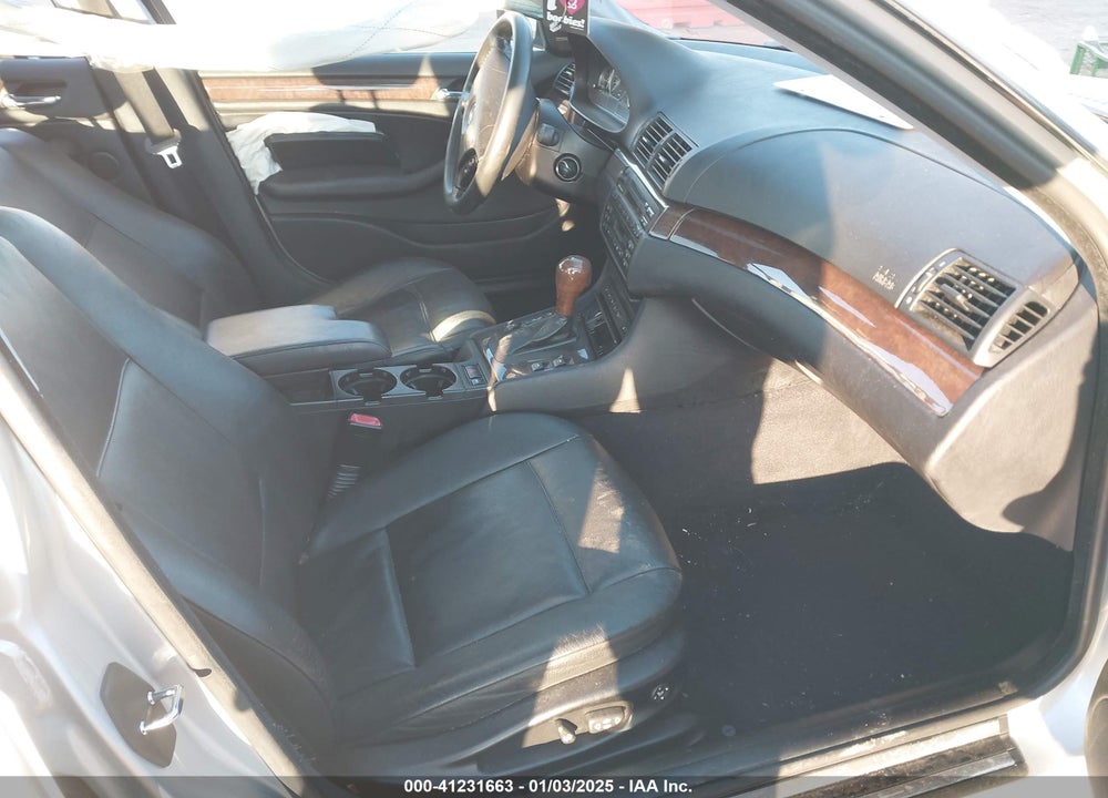 2002 BMW 330XI VIN: WBAEW534X2PG16542