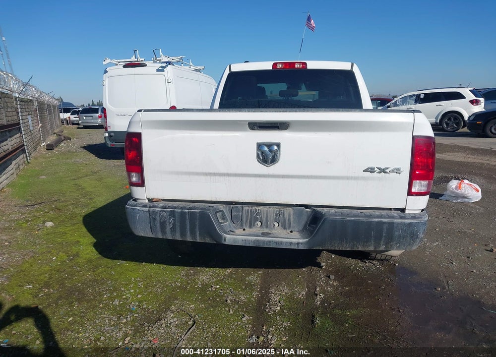 2022 RAM 1500 CLASSIC VIN: 1C6RR7FG5NS163403
