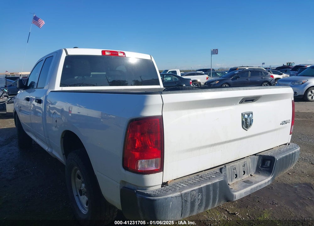 2022 RAM 1500 CLASSIC VIN: 1C6RR7FG5NS163403