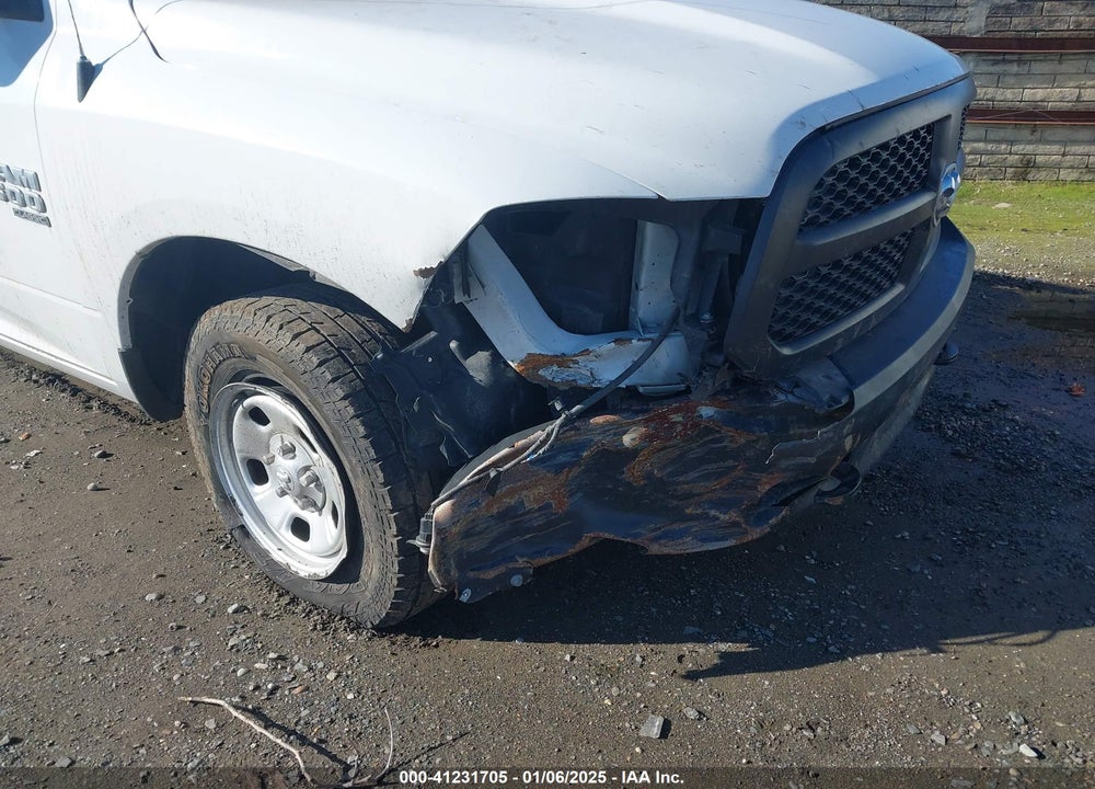2022 RAM 1500 CLASSIC VIN: 1C6RR7FG5NS163403