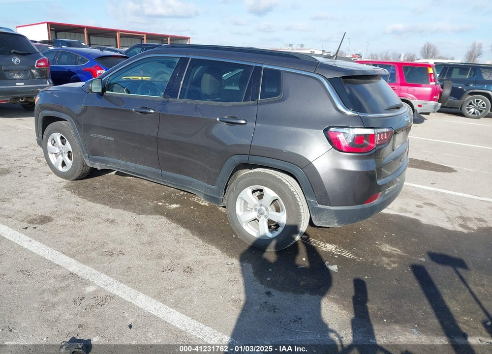2018 JEEP COMPASS LATITUDE FWD VIN: 3C4NJCBB6JT369291