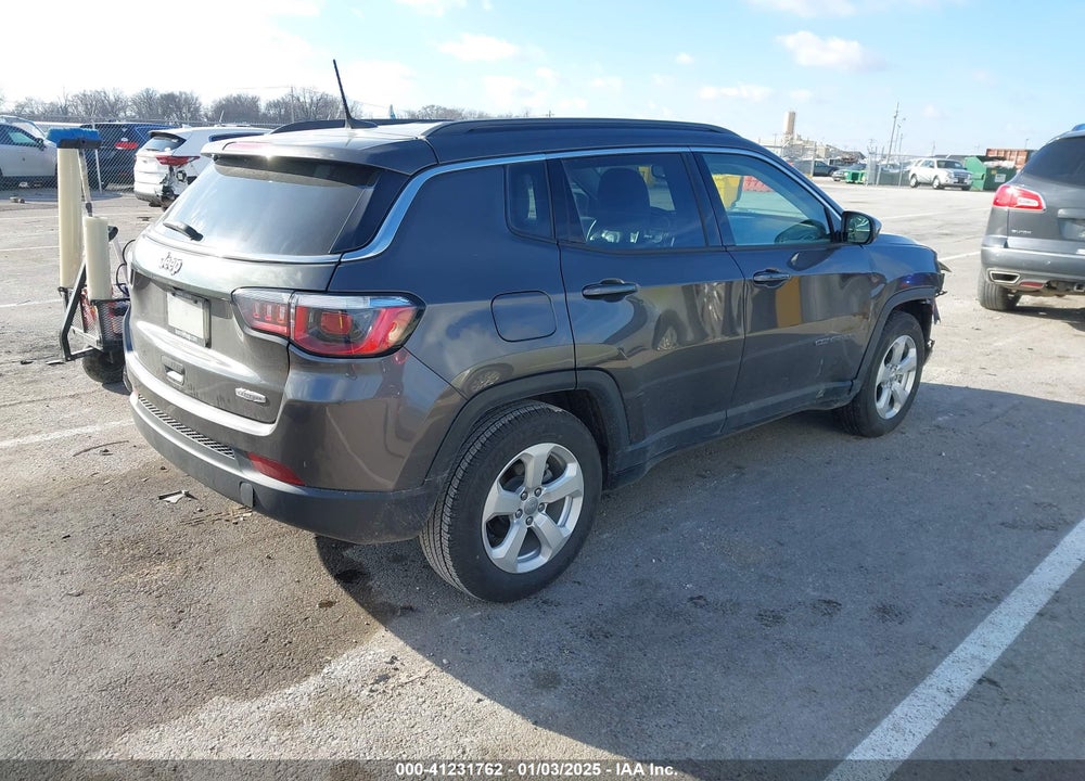 2018 JEEP COMPASS LATITUDE FWD VIN: 3C4NJCBB6JT369291
