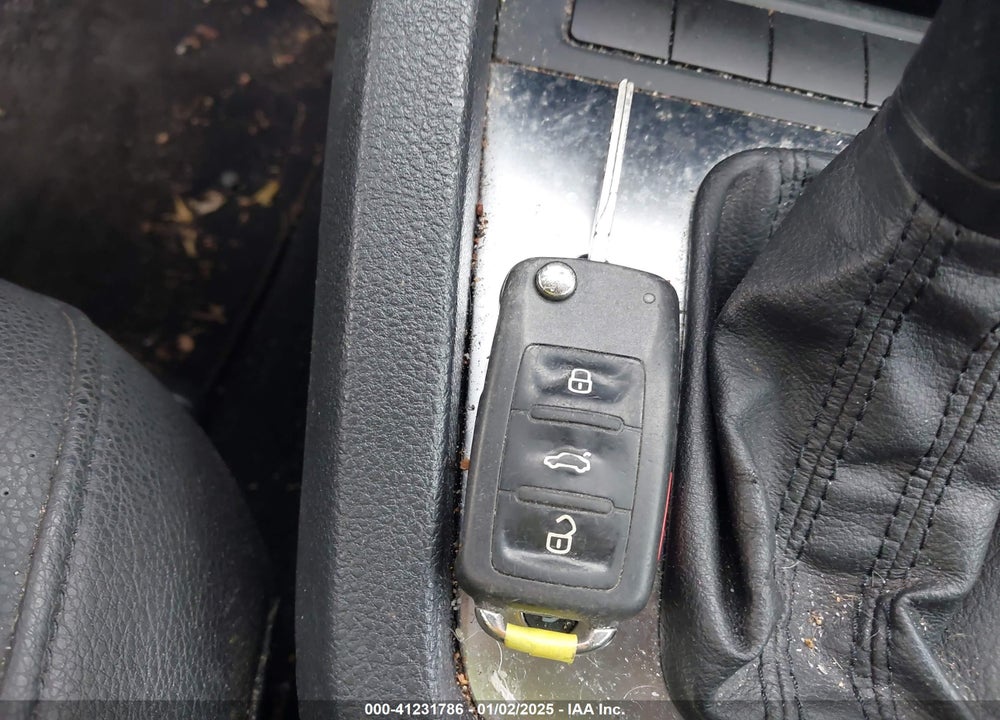 2012 VOLKSWAGEN JETTA 2.5L SE VIN: 3VWDP7AJ3CM380964