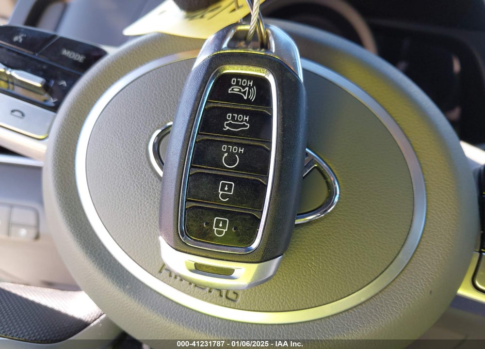 2021 HYUNDAI ELANTRA VIN: 5NPLM4AG0MH001002