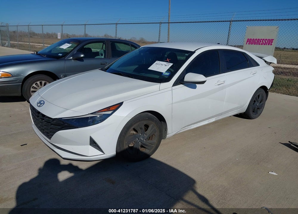 2021 HYUNDAI ELANTRA VIN: 5NPLM4AG0MH001002