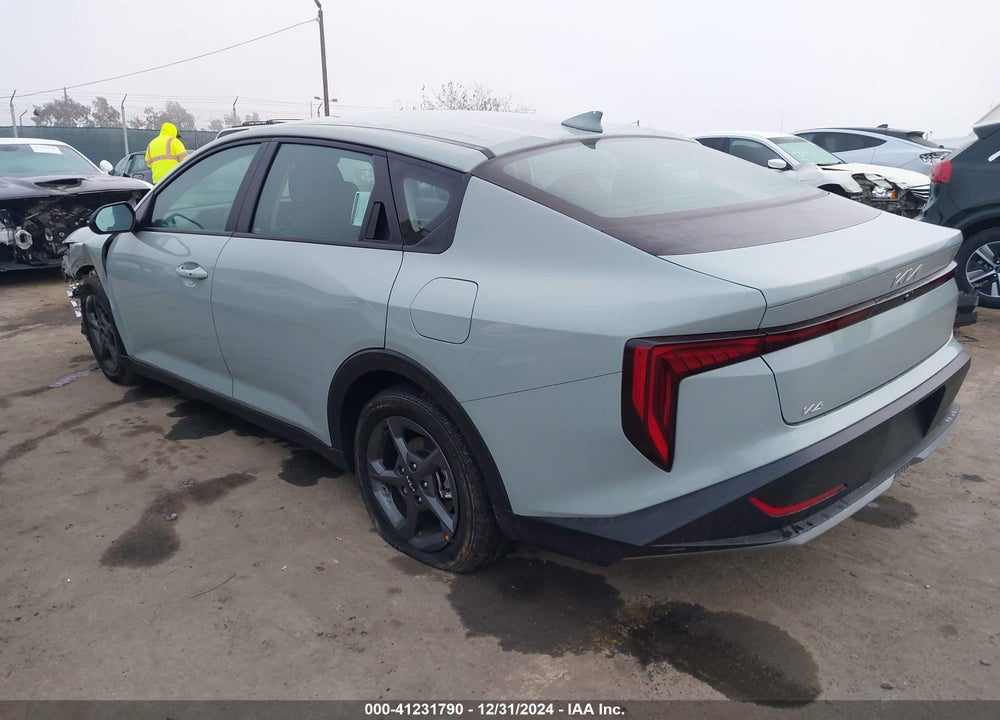 2025 KIA K4 VIN: 3KPFT4DE8SE027729