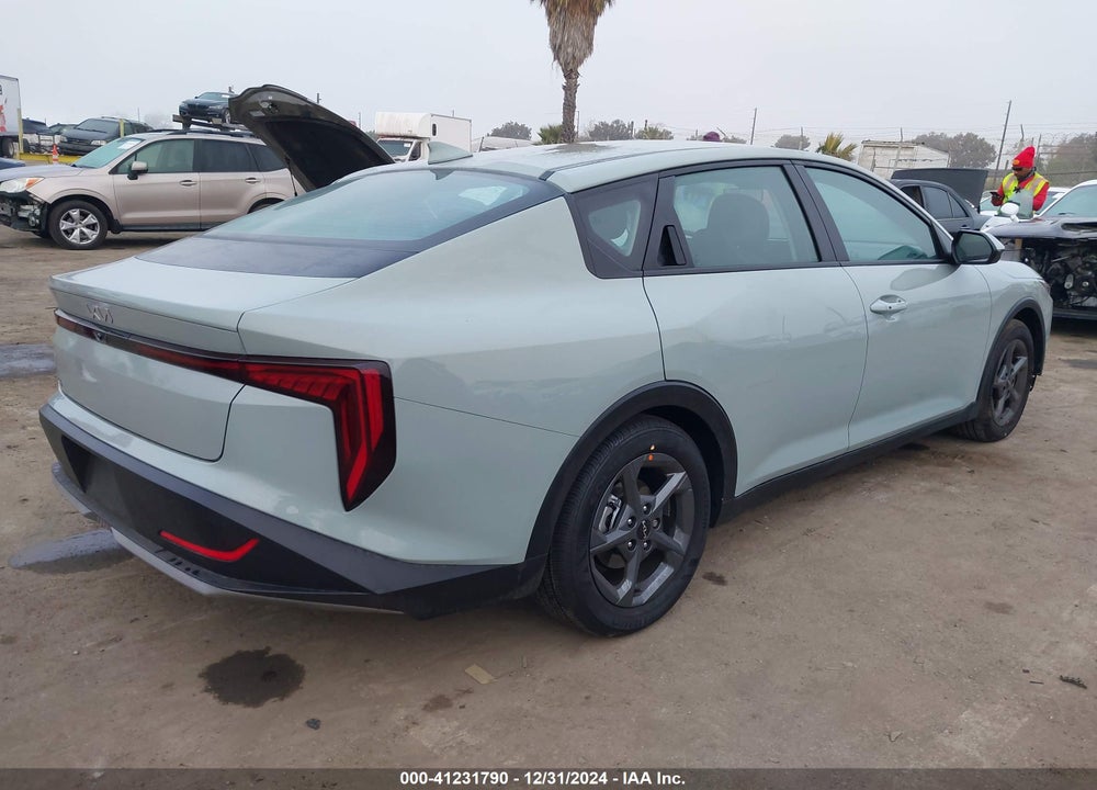 2025 KIA K4 VIN: 3KPFT4DE8SE027729