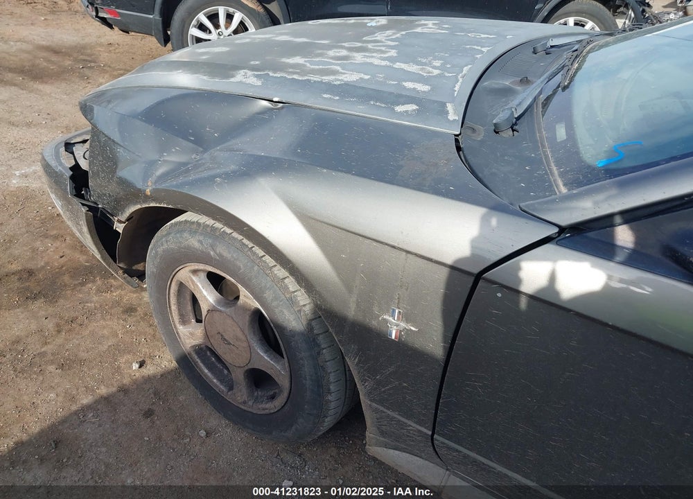 2002 FORD MUSTANG VIN: 1FAFP404X2F232837