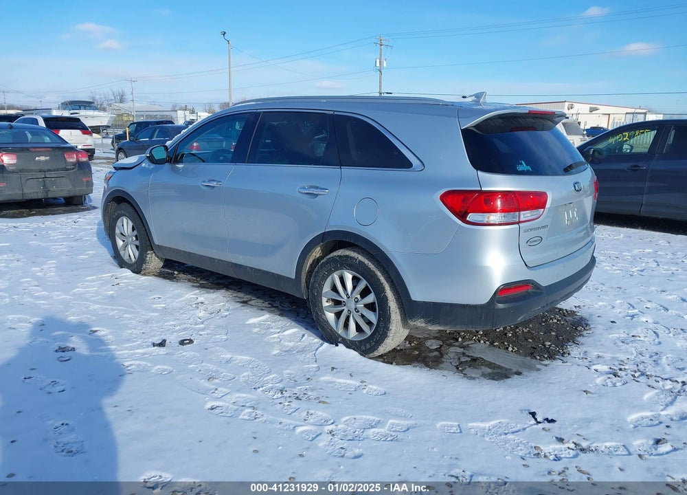 2016 KIA SORENTO 2.4L LX VIN: 5XYPG4A30GG182314