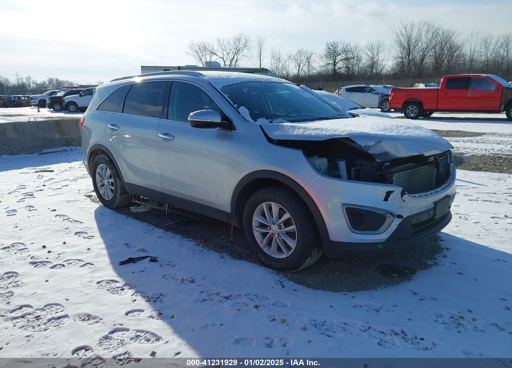 2016 KIA SORENTO 2.4L LX VIN: 5XYPG4A30GG182314