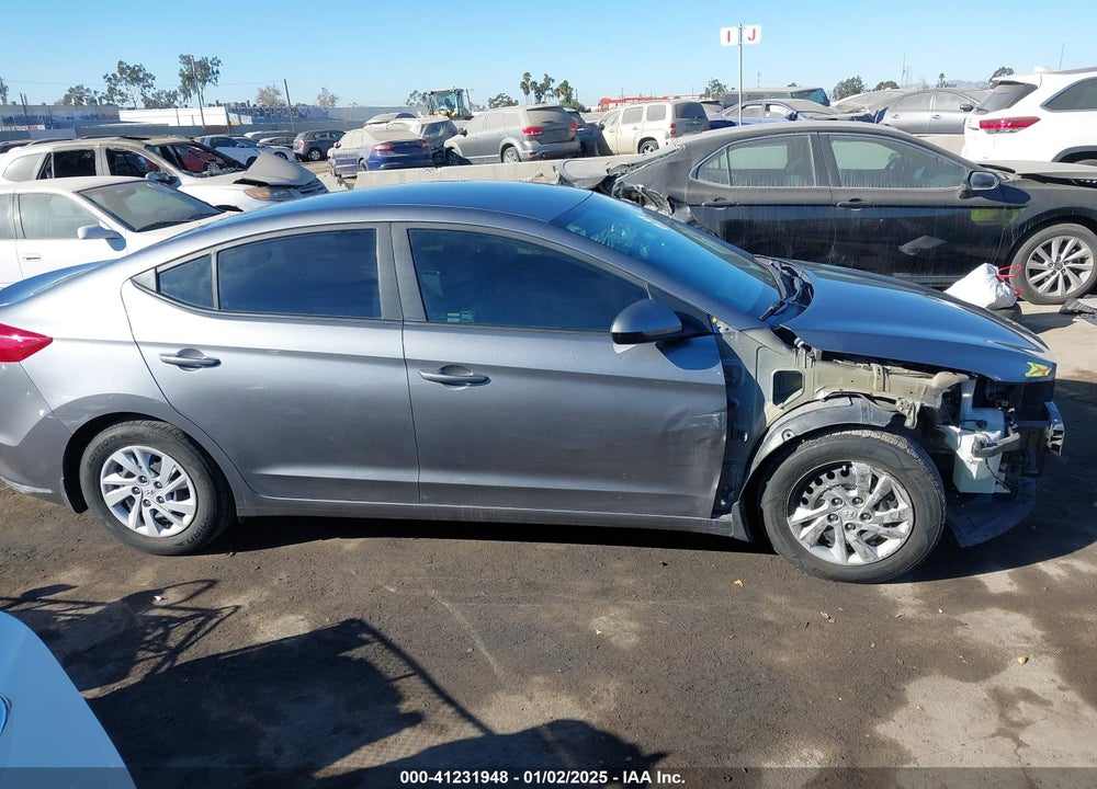 2018 HYUNDAI ELANTRA SE VIN: 5NPD74LFXJH321116