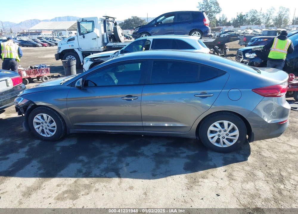 2018 HYUNDAI ELANTRA SE VIN: 5NPD74LFXJH321116
