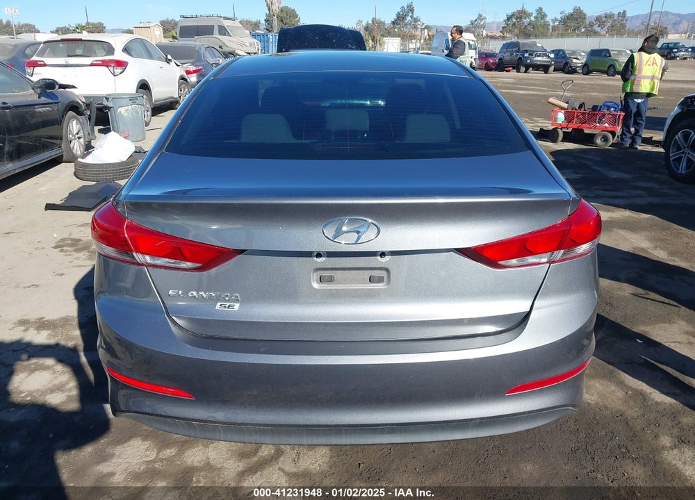 2018 HYUNDAI ELANTRA SE VIN: 5NPD74LFXJH321116