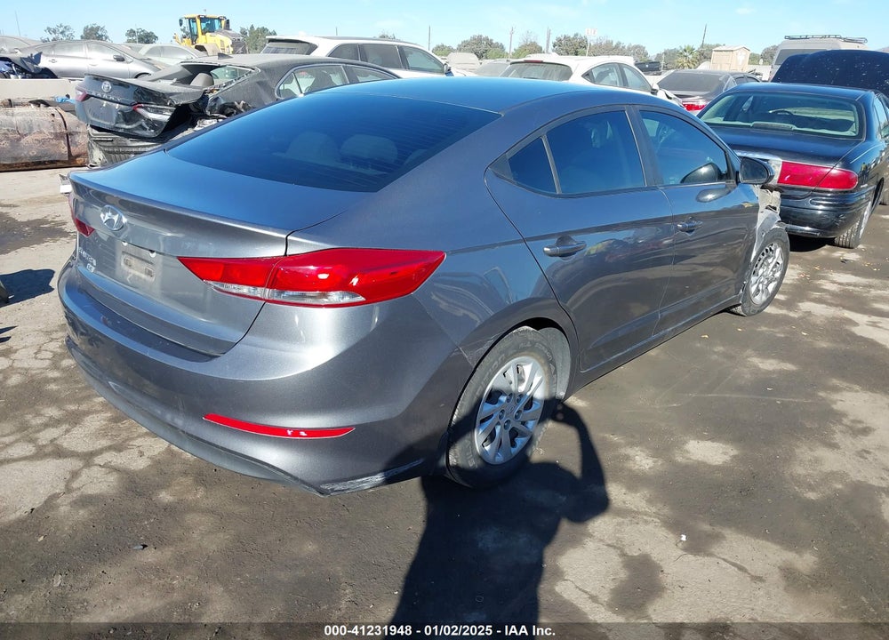 2018 HYUNDAI ELANTRA SE VIN: 5NPD74LFXJH321116