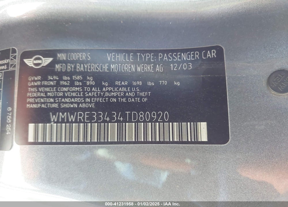 2004 MINI COOPER S VIN: WMWRE33434TD80920