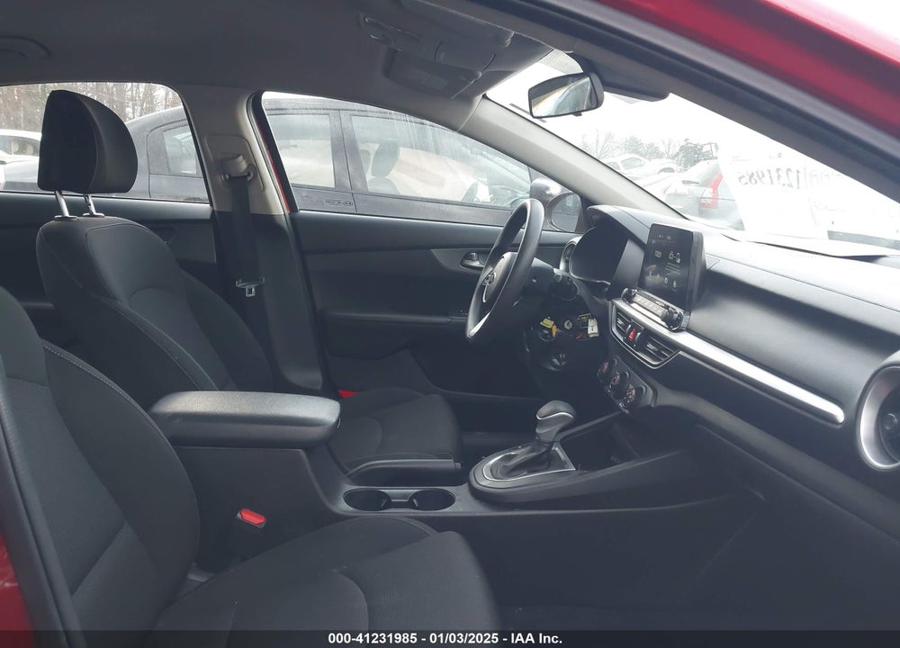 2021 KIA FORTE VIN: 3KPF24AD7ME349313