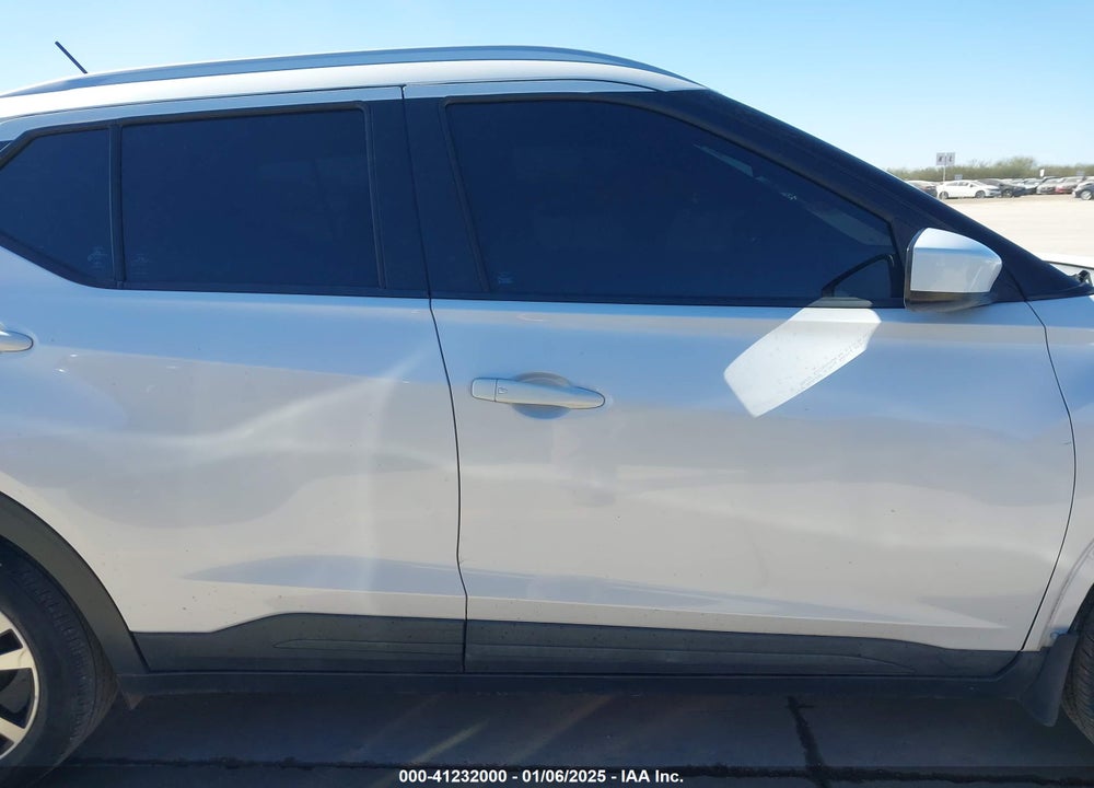 2019 NISSAN KICKS SV VIN: 3N1CP5CU3KL525065