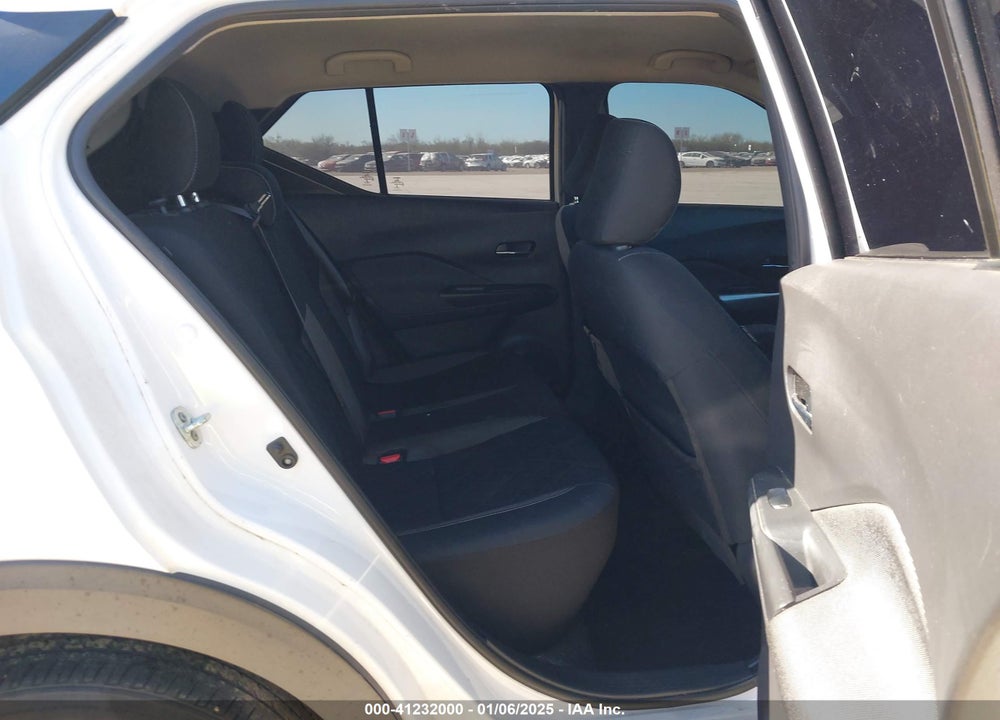 2019 NISSAN KICKS SV VIN: 3N1CP5CU3KL525065