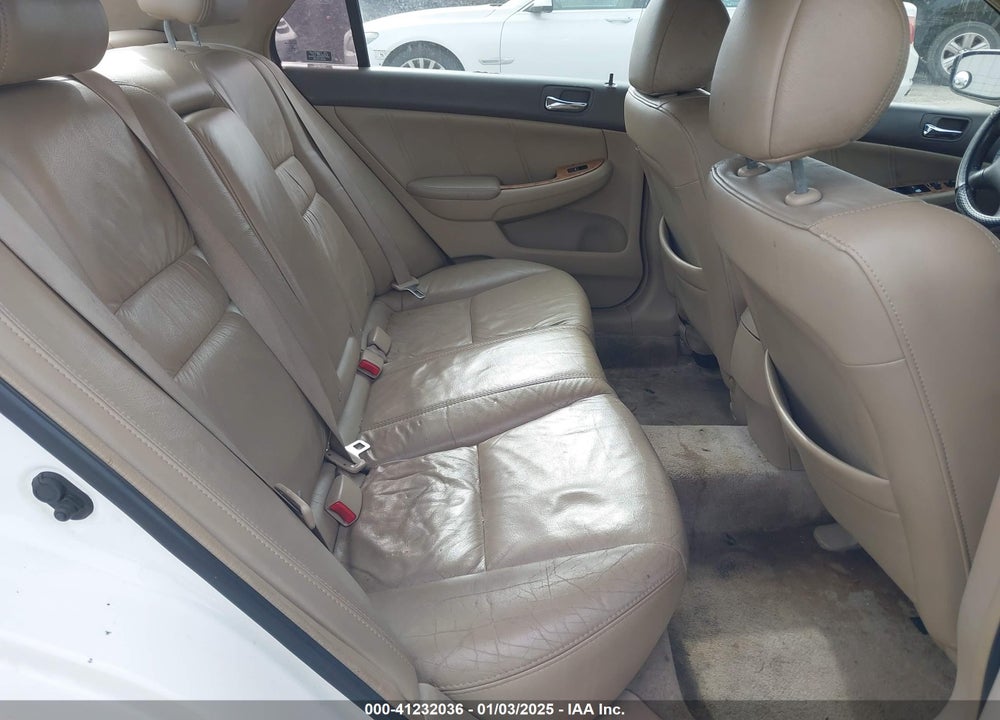 2005 HONDA ACCORD 2.4 EX VIN: 1HGCM56795A120580