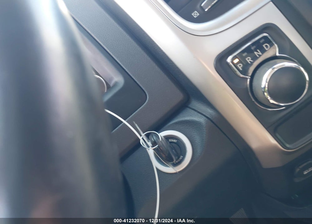 2016 RAM 1500 VIN: 1C6RR6LT9GS209684