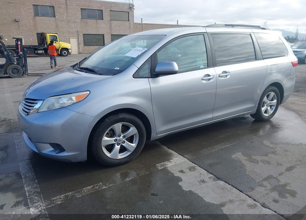 2017 TOYOTA SIENNA VIN: 5TDKZ3DC9HS787754