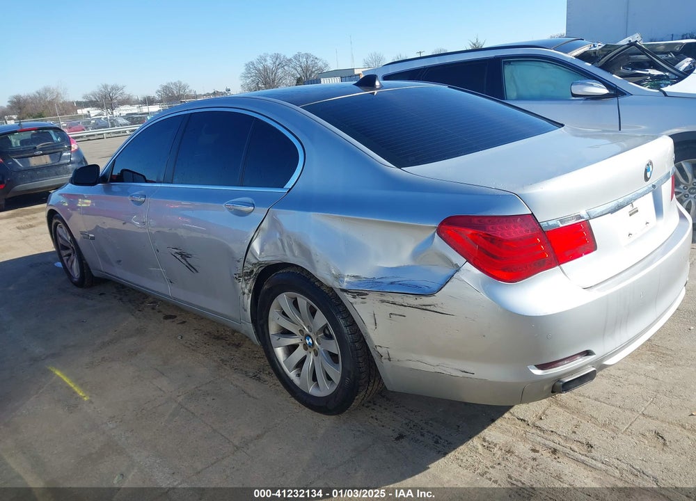 2009 BMW 750I VIN: WBAKA83569CY33600