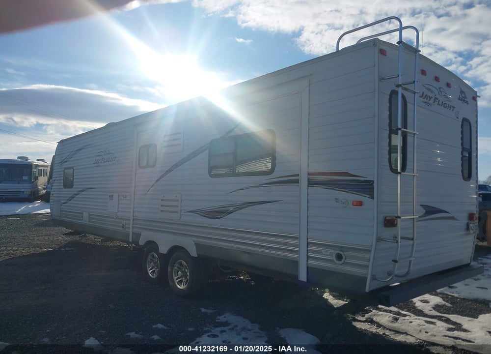 2011 JAYCO JAYFLIGHT 33RLDS VIN: 1UJBJ0BS1B1ET0138