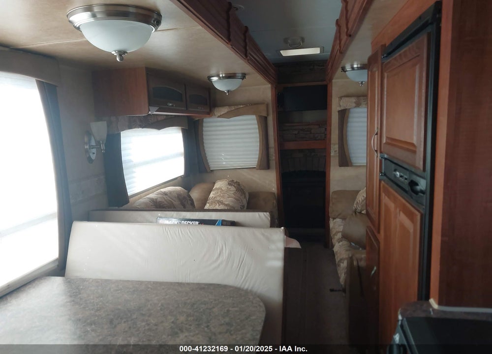 2011 JAYCO JAYFLIGHT 33RLDS VIN: 1UJBJ0BS1B1ET0138
