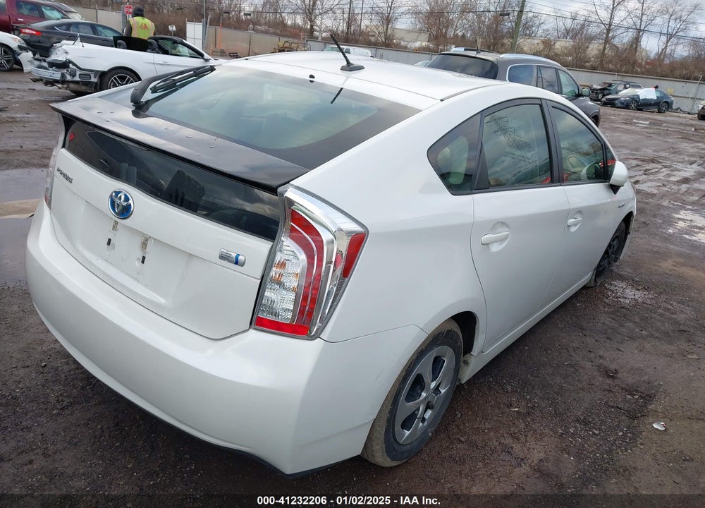 2013 TOYOTA PRIUS VIN: JTDKN3DU8D5544487