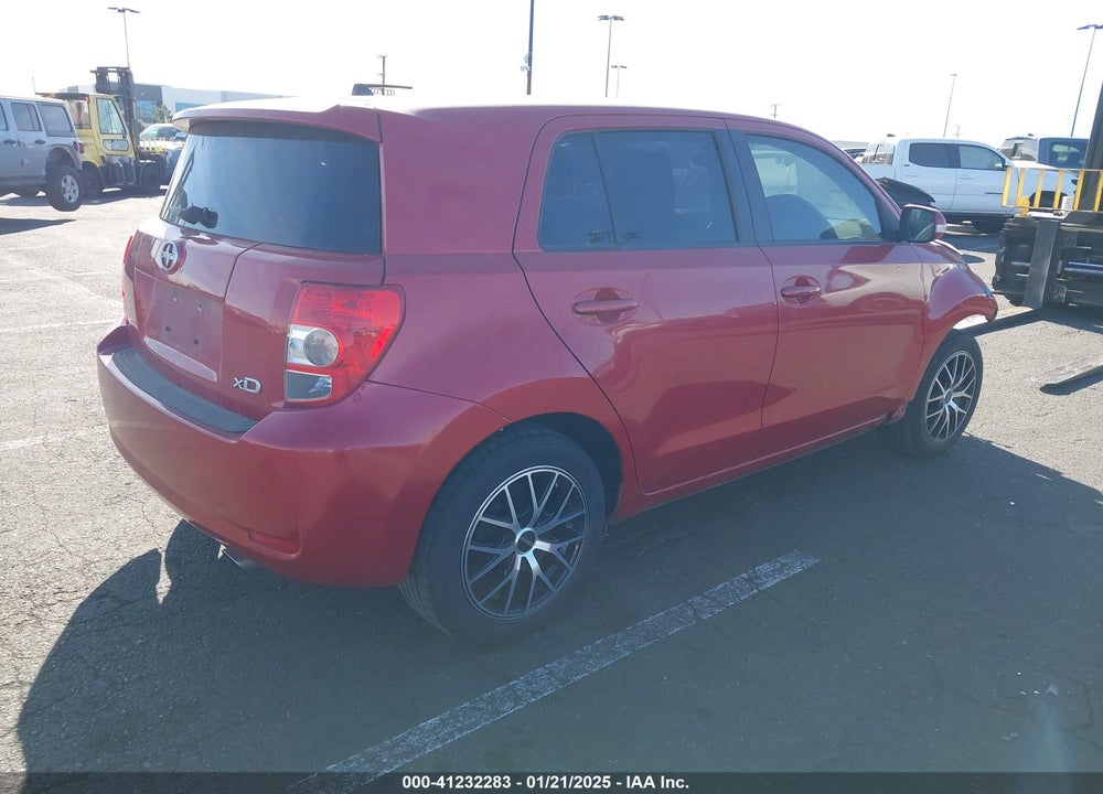 2014 SCION XD VIN: JTKKUPB43E1040850