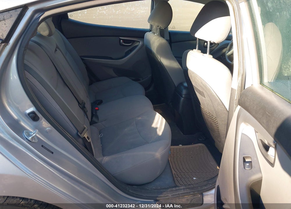 2015 HYUNDAI ELANTRA SE VIN: 5NPDH4AE0FH648722