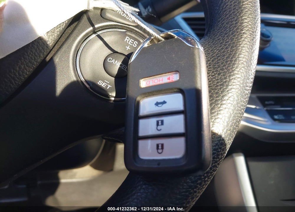 2013 HONDA ACCORD VIN: 1HGCT1B71DA018433