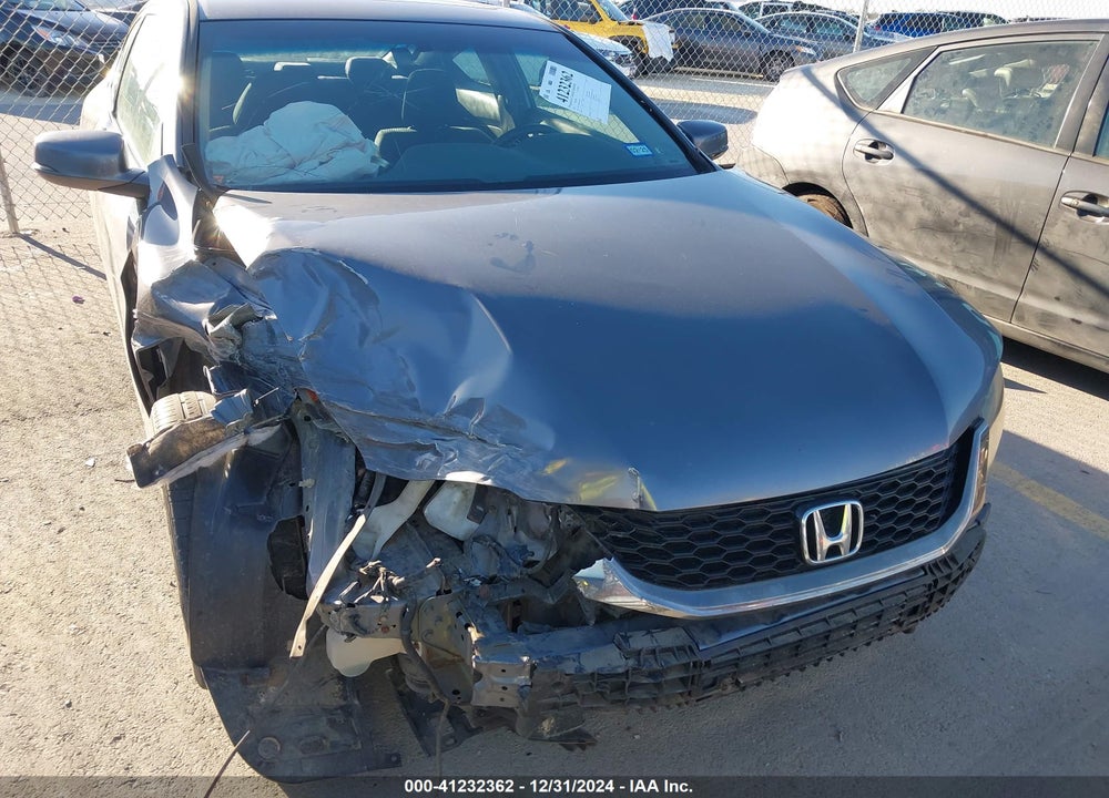 2013 HONDA ACCORD VIN: 1HGCT1B71DA018433
