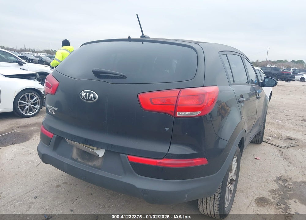 2016 KIA SPORTAGE VIN: KNDPB3AC8G7809993