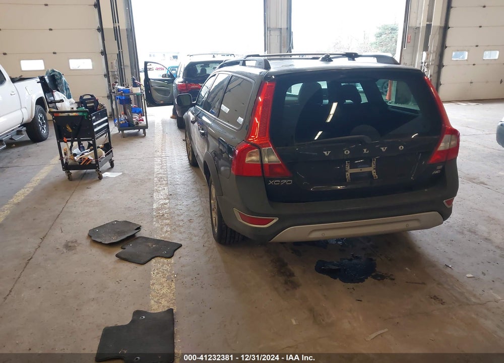 2008 VOLVO XC70 VIN: YV4BZ982181011472