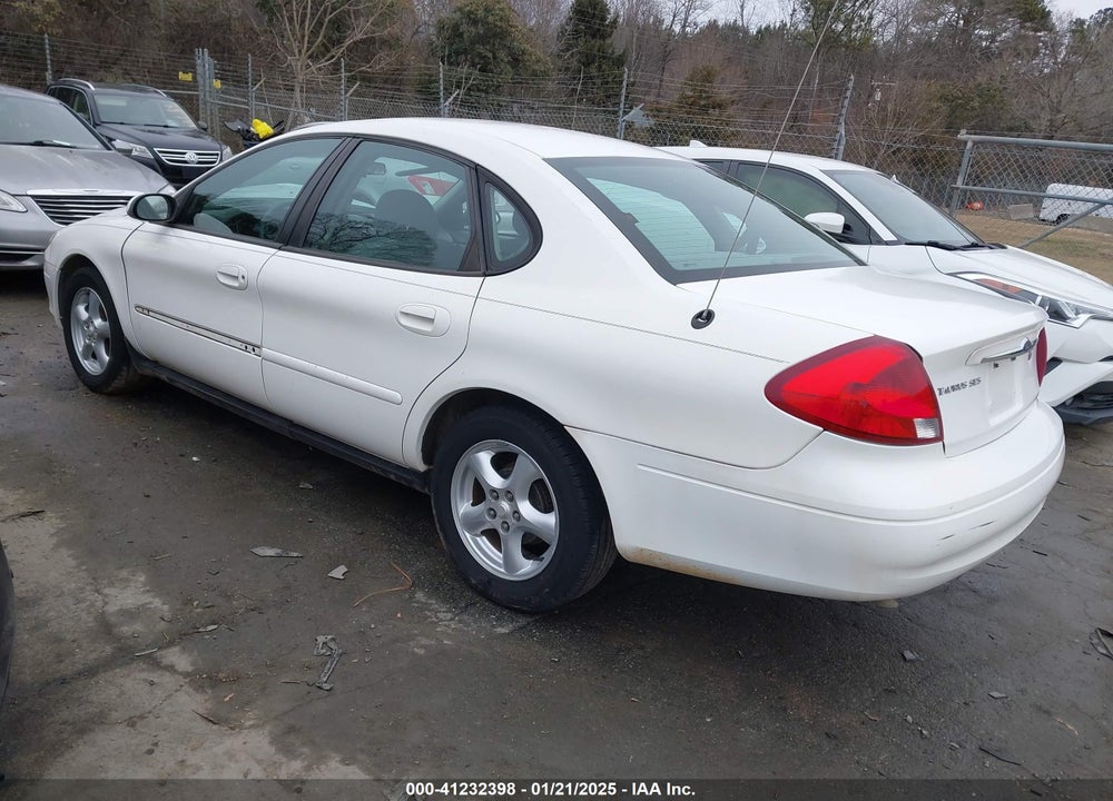 2003 FORD TAURUS SES VIN: 1FAFP55213G227020