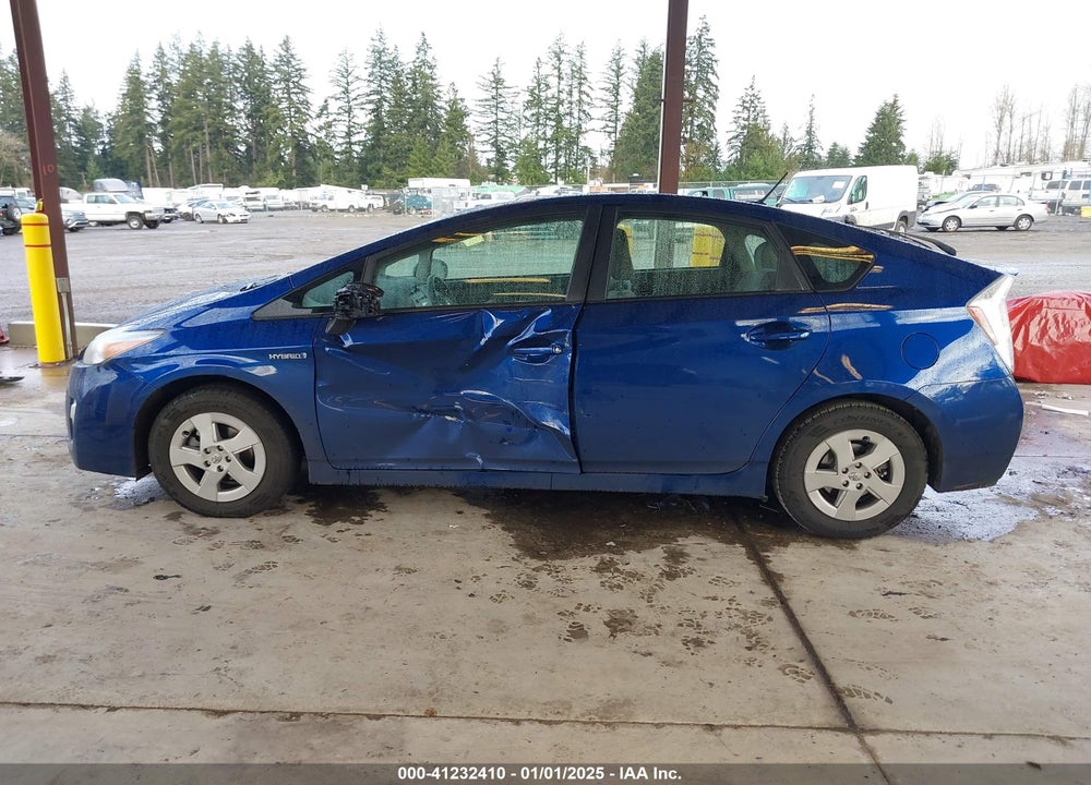 2011 TOYOTA PRIUS TWO VIN: JTDKN3DU4B0312754