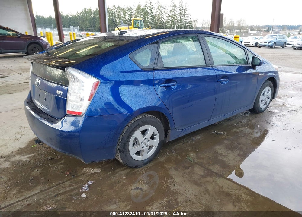 2011 TOYOTA PRIUS TWO VIN: JTDKN3DU4B0312754