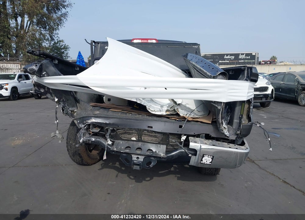 2016 TOYOTA TUNDRA SR5 5.7L V8 VIN: 5TFEY5F12GX203596