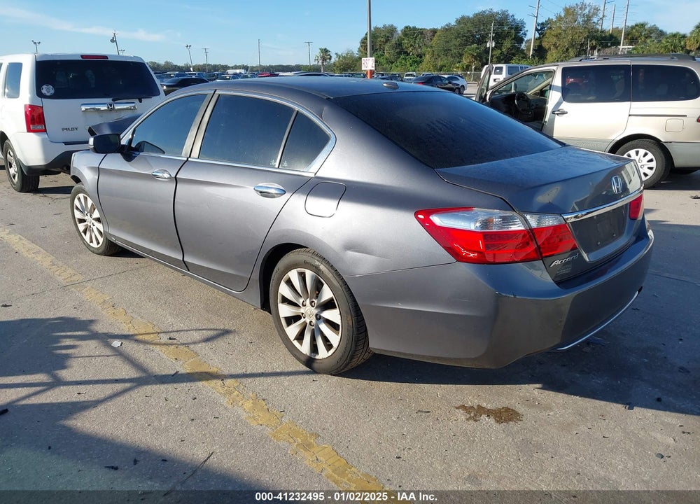 2013 HONDA ACCORD VIN: 1HGCR2F86DA092342