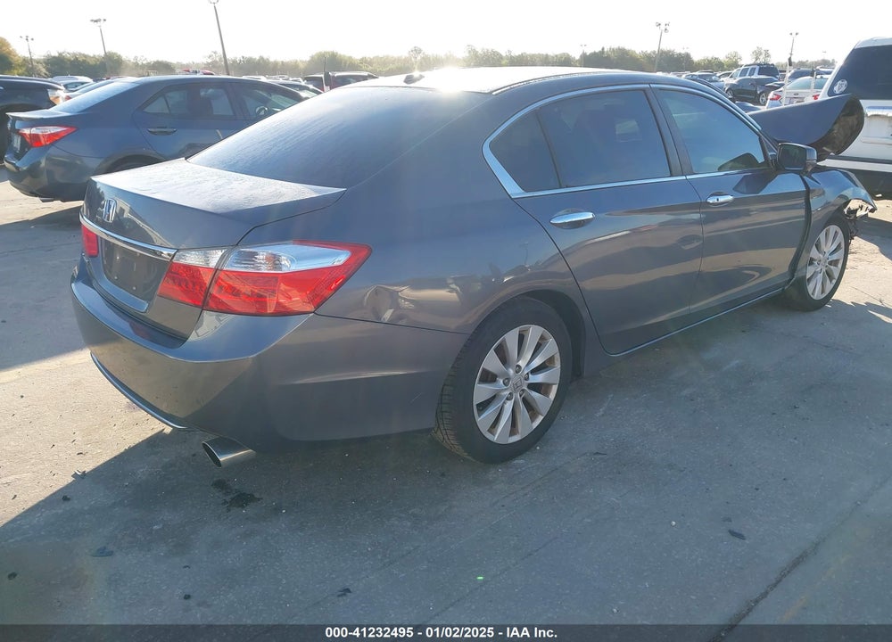 2013 HONDA ACCORD VIN: 1HGCR2F86DA092342