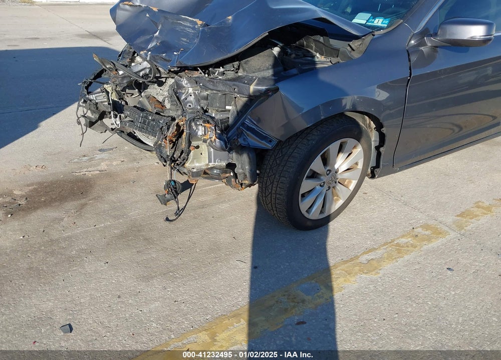 2013 HONDA ACCORD VIN: 1HGCR2F86DA092342