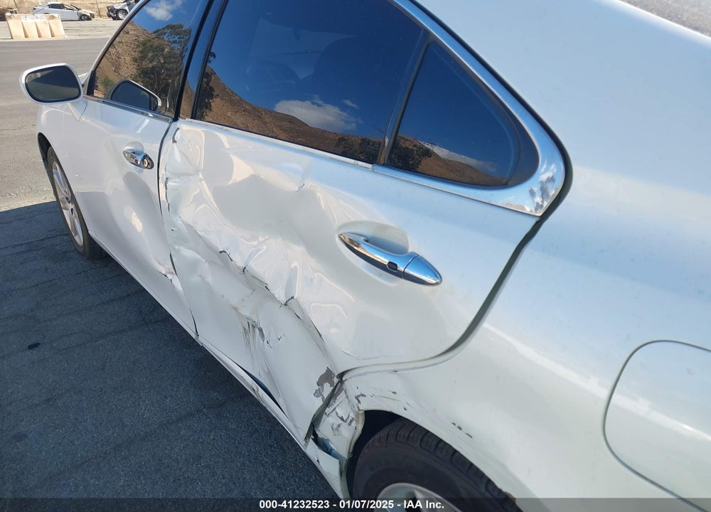 2008 LEXUS ES VIN: JTHBJ46G882225718