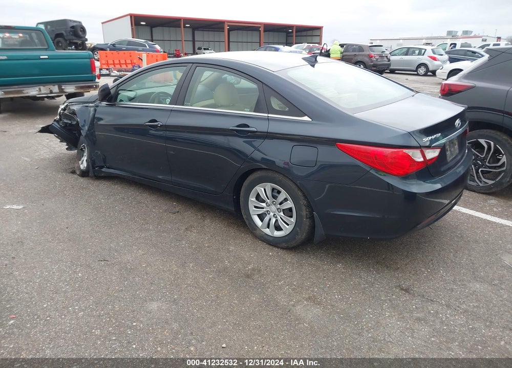 2013 HYUNDAI SONATA VIN: 5NPEB4AC4DH565795
