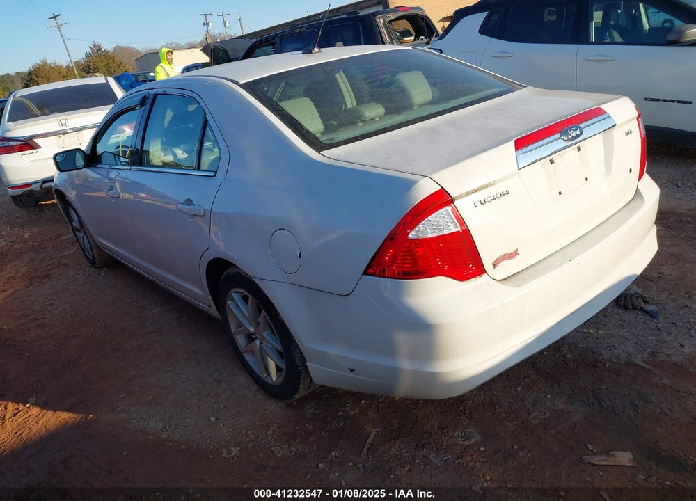 2011 FORD FUSION VIN: 3FAHP0JA2BR263394