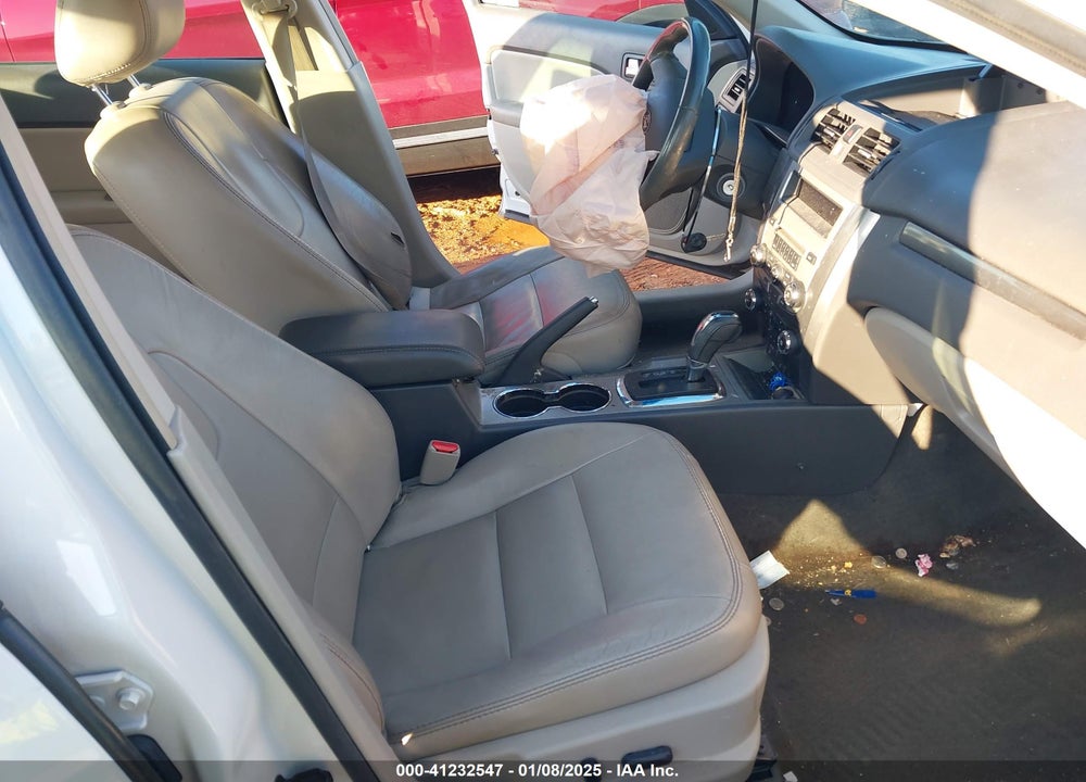 2011 FORD FUSION VIN: 3FAHP0JA2BR263394