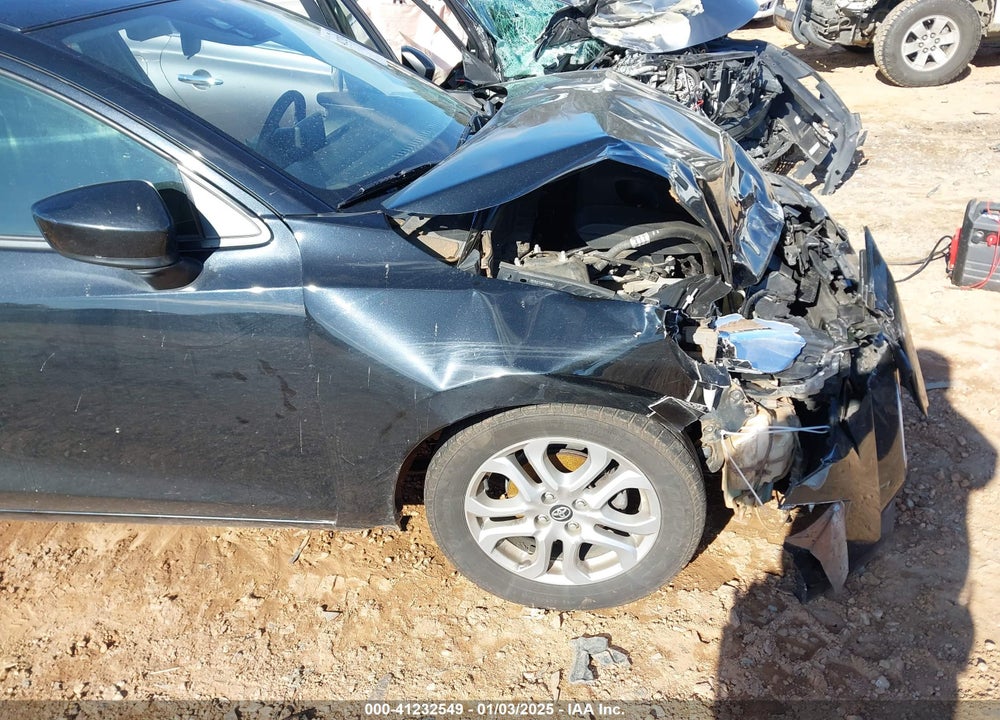 2017 TOYOTA YARIS IA VIN: 3MYDLBYVXHY189800