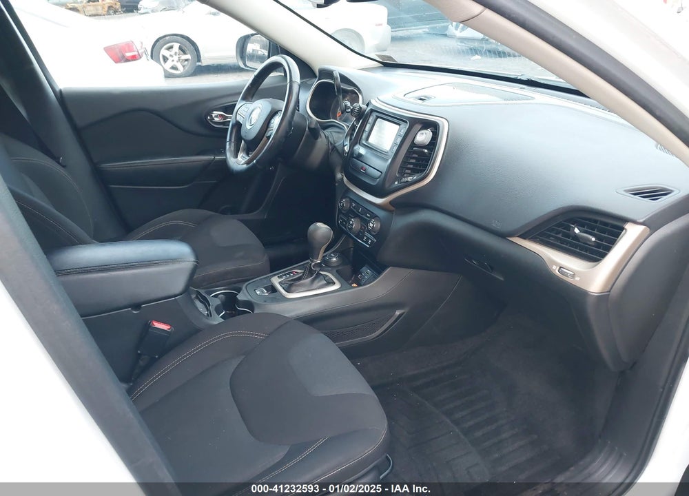 2016 JEEP CHEROKEE VIN: 1C4PJMCB7GW118036